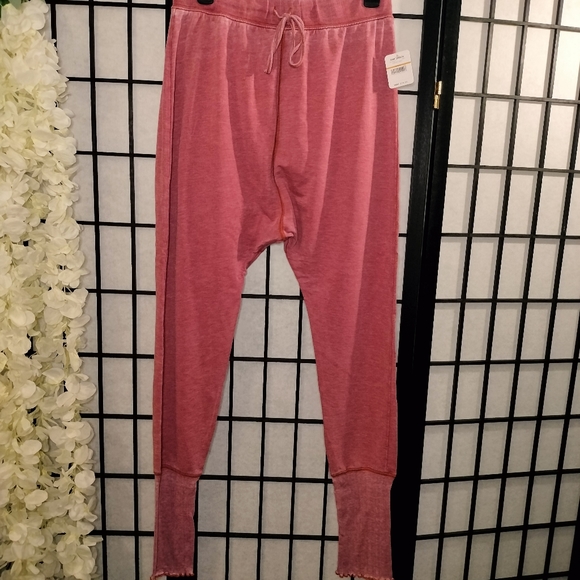 Free People Cozy All Day Harem Leggin Winding Roads Sizes Small and Medium - Picture 3 of 5